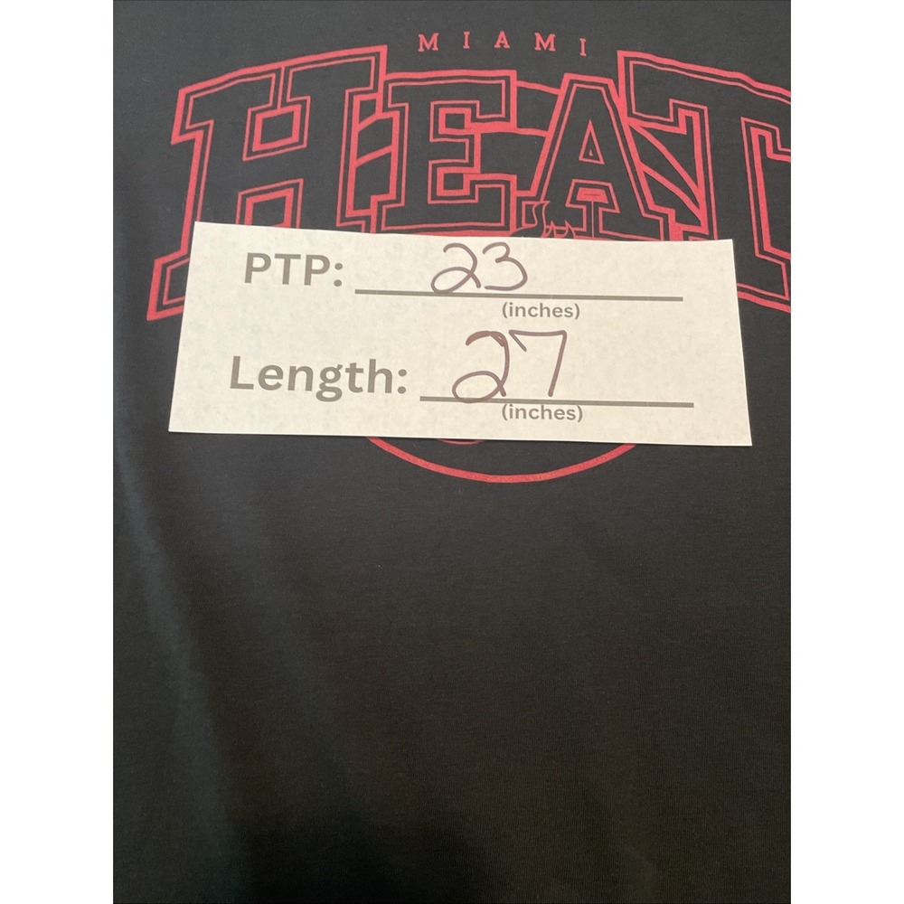 NBA Miami Heat Shirt XL Black Red Logo Cotton Tee Basketball New - Picture 5 of 5